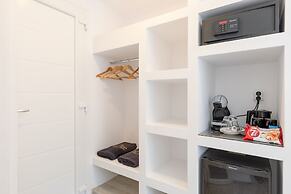 Dimele Rooms & Studios