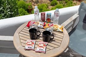 Dimele Rooms & Studios