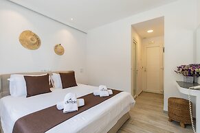 Dimele Rooms & Studios