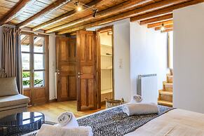 Dimele Rooms & Studios