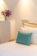 Dimele Rooms & Studios