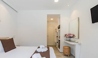 Dimele Rooms & Studios