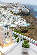 Blue Dolphins Apartments & Suites