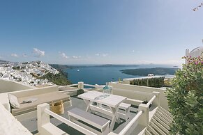 Blue Dolphins Apartments & Suites