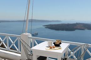 Blue Dolphins Apartments & Suites