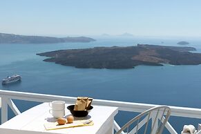 Blue Dolphins Apartments & Suites