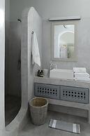 Blue Dolphins Apartments & Suites