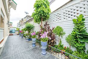 The Orchid House 153