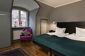 Collectors Victory Apartments