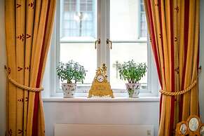 Collectors Victory Apartments