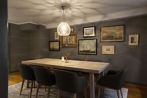 Collectors Victory Apartments