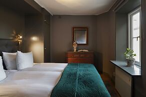 Collectors Victory Apartments