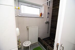 Nitra Glycerin Hostel