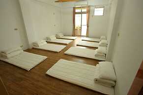 5 Way House Hostel