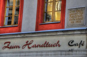 Zum Handtuch