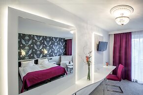 Hotel Hellers Twenty Four 2