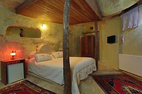 Jerveni Cave Hotel