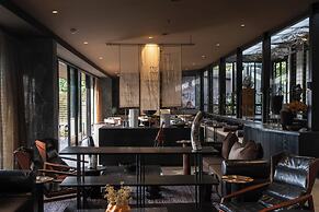 Silverback Lodge