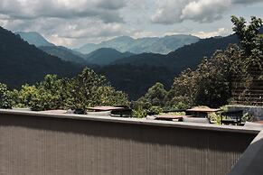 Silverback Lodge