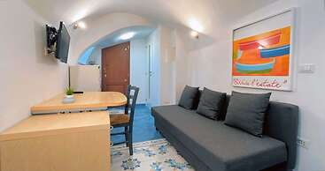 Gioia 13 Apartments & Rooms