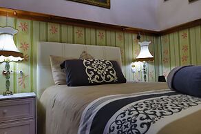 Azcami Boutique Hotel