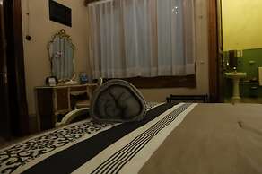 Azcami Boutique Hotel