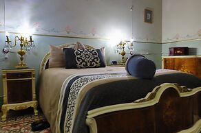 Azcami Boutique Hotel