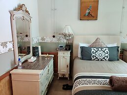 Azcami Boutique Hotel