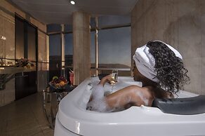 Grand Eliana Hotel Conference & Spa