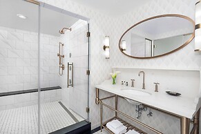 Hotel LeVeque, Autograph Collection