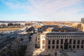 Hotel LeVeque, Autograph Collection