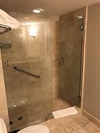 Gallery One Private Condos