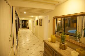 Maravista Hotel & Spa