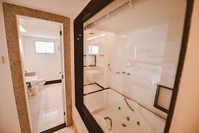 Maravista Hotel & Spa