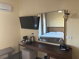 Helena Hotel