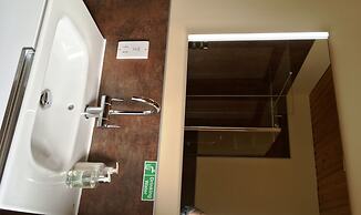 Rossmount Guest House