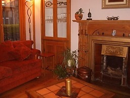 Rossmount Guest House