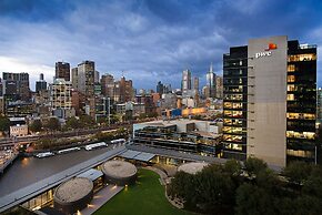 Platinum Apartments at Freshwater