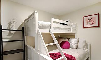 Platinum Apartments at Freshwater