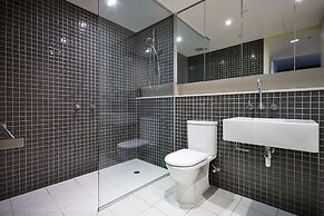 Platinum Apartments at Freshwater