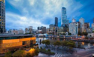 Platinum Apartments at Freshwater