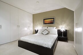 Platinum Apartments at Freshwater