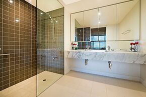 Platinum Apartments at Freshwater