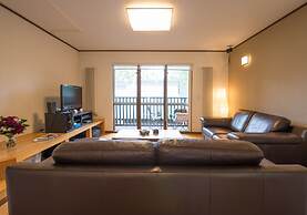 Holiday Niseko Ezo Yuki