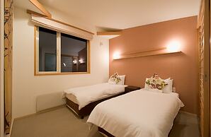 Holiday Niseko Shinsetsu Apartments
