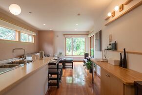 Holiday Niseko Shinsetsu Apartments