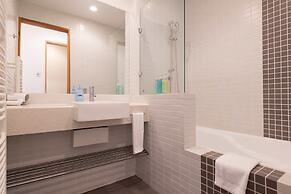 Holiday Niseko Shinsetsu Apartments