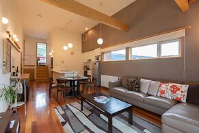 Holiday Niseko Shinsetsu Apartments