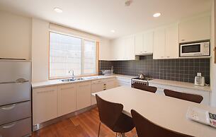 Holiday Niseko Shinsetsu Apartments