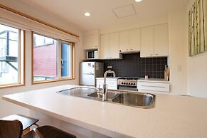 Holiday Niseko Shinsetsu Apartments